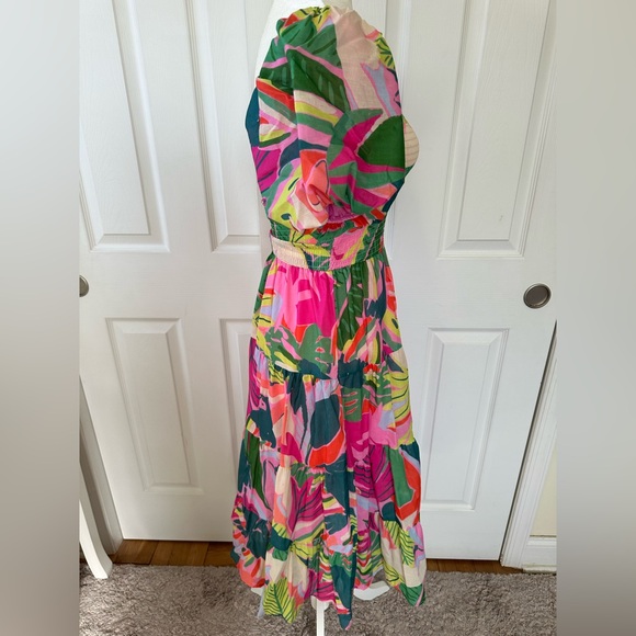 Tropical Maxi Dress - Picture 2 of 11